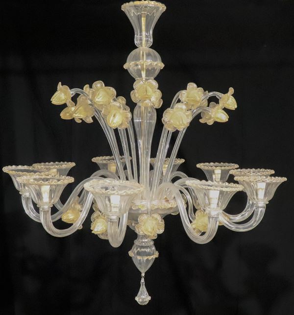 Lampadario in vetro soffiato di Murano color lattimo, dieci luci