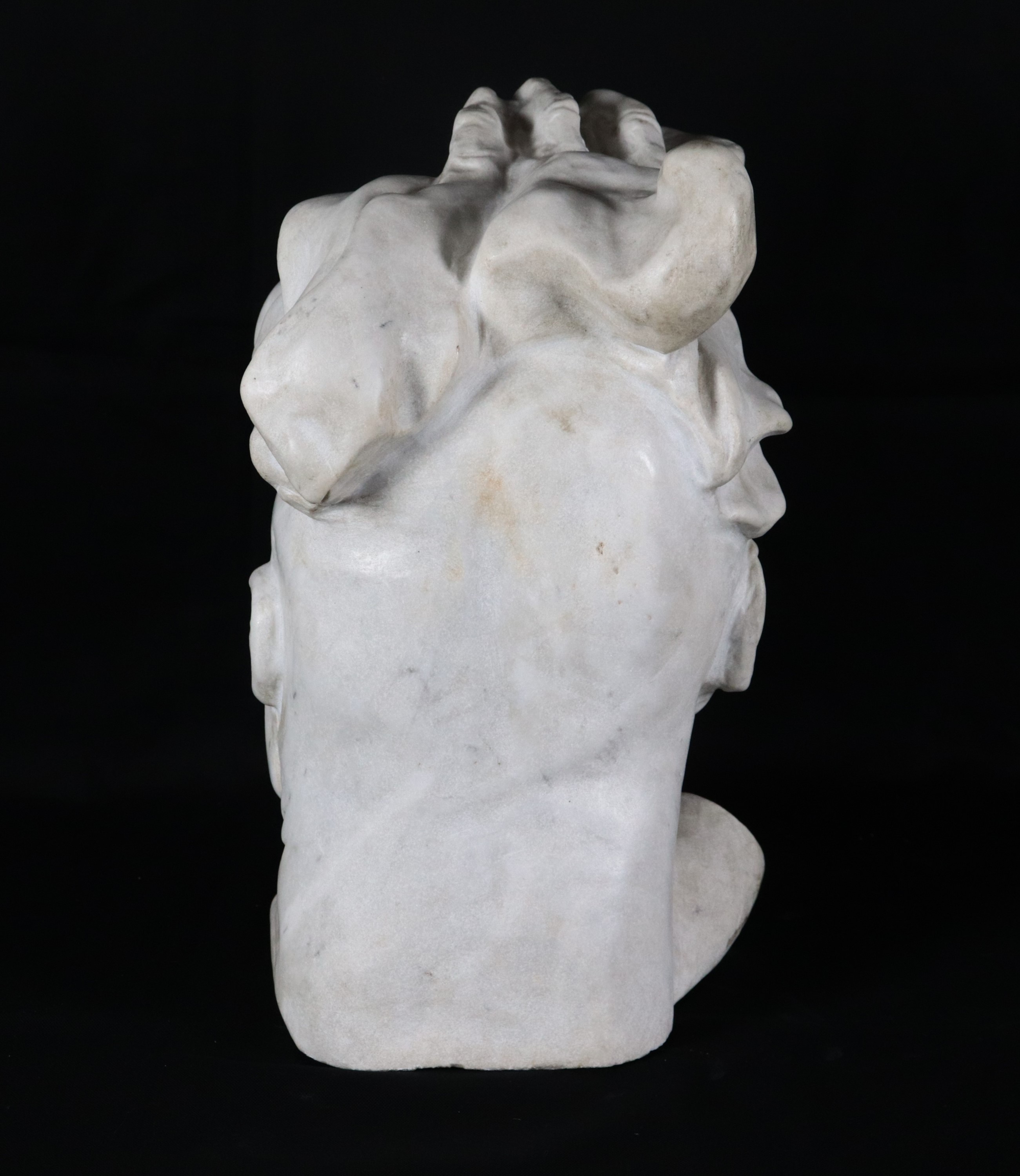"Teste di Mori", scultura in marmo