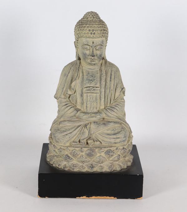 "Buddha", scultura cinese in legno intagliato e patinato