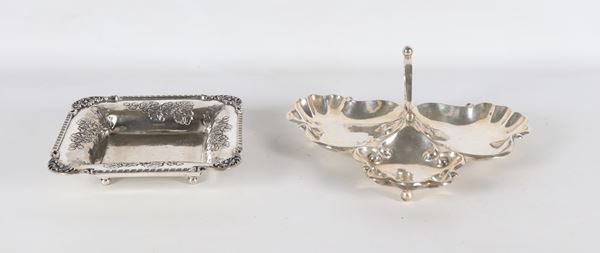 Lotto in metallo argentato di un portabonbon quadrato e un vassoietto a trifoglio (2 pz.)