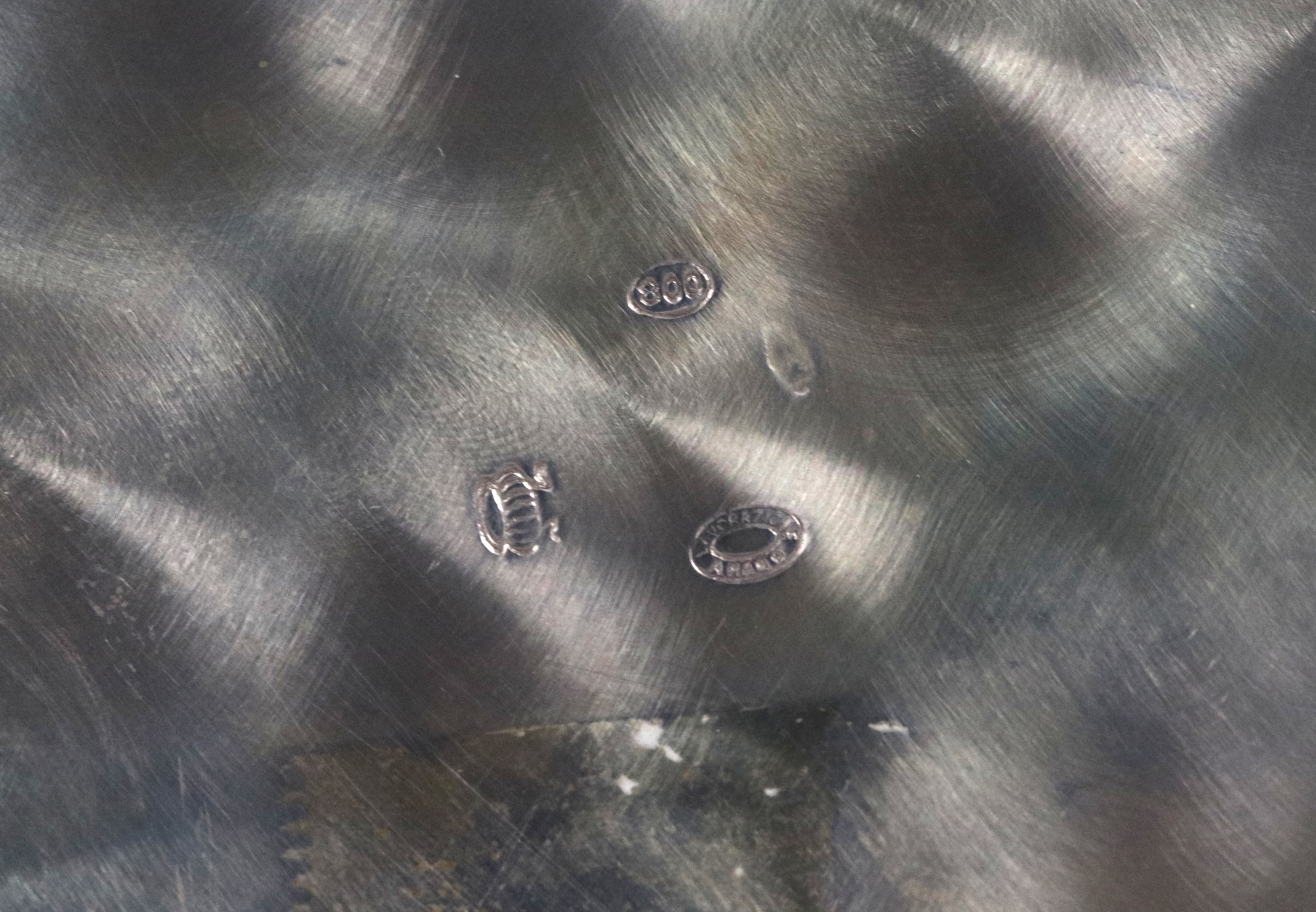 Lotto in argento cesellato e sbalzato (6 pz.), gr. 830