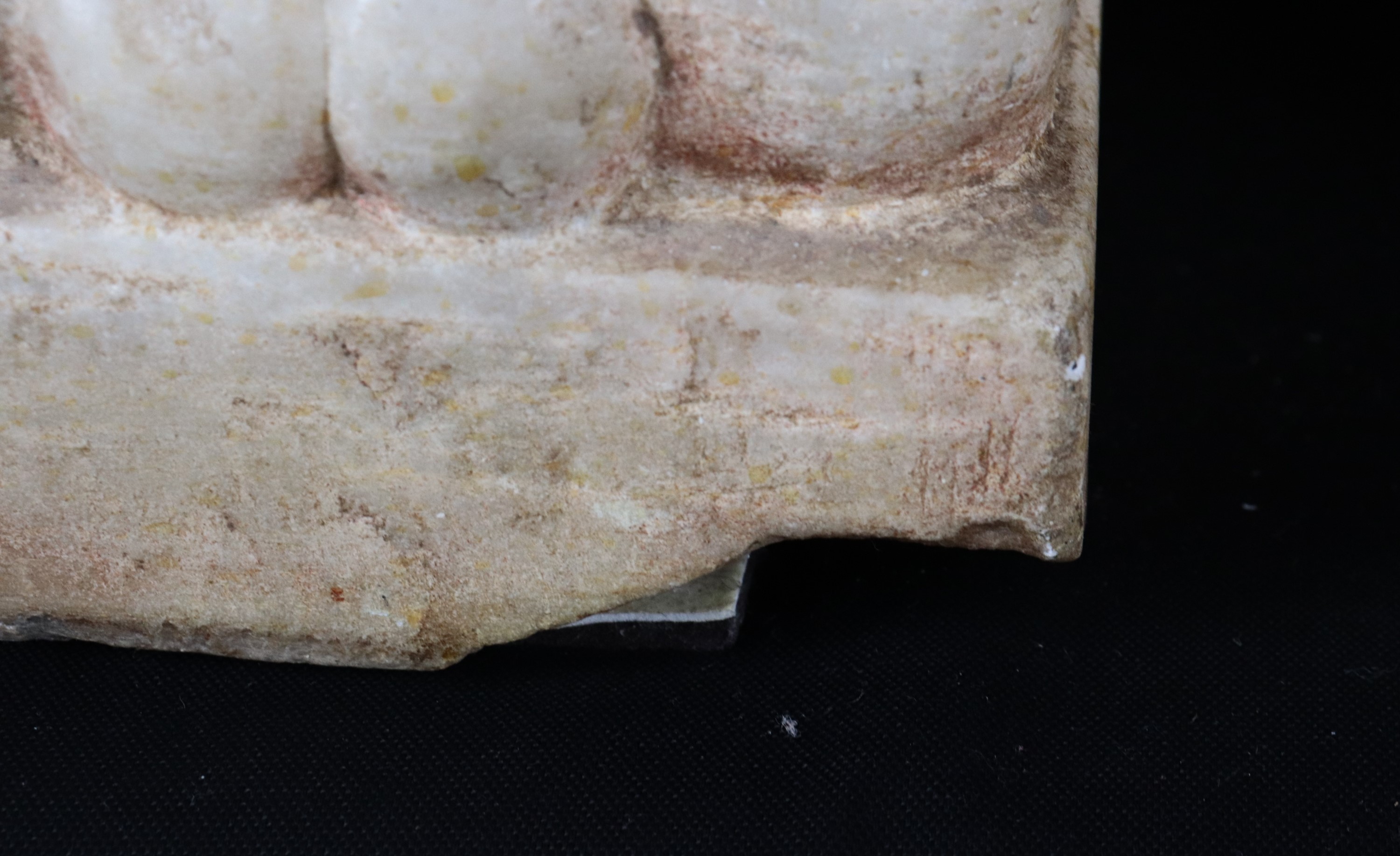 "Leoni", coppia di sculture in marmo