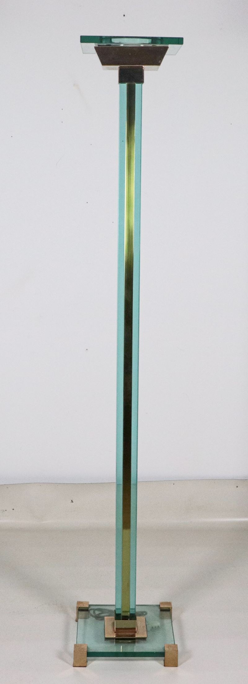 Piantana da terra in vetro verde acqua e guarnizioni in ottone