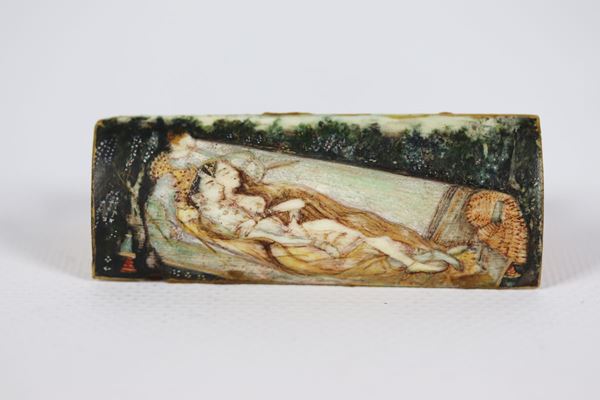 Oriental plate in ivory