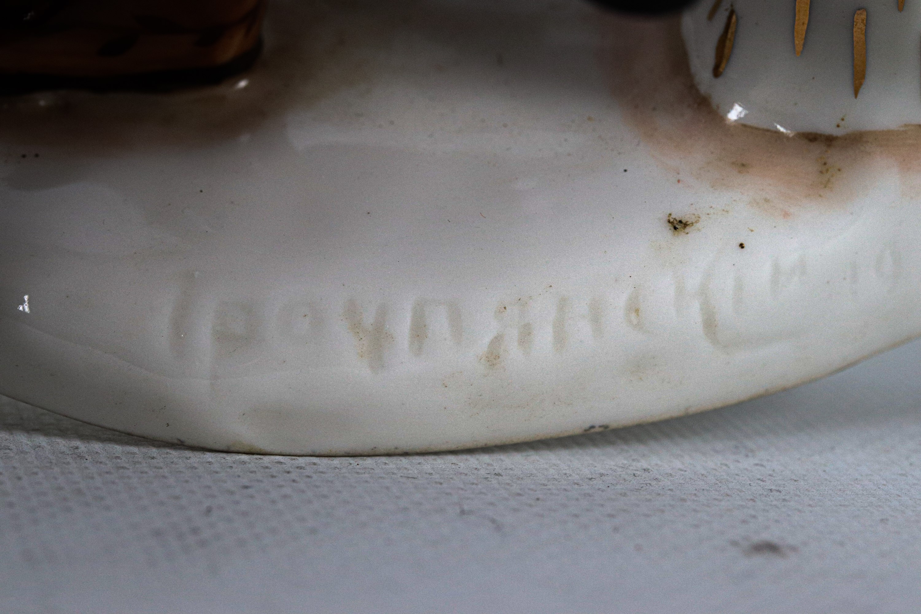 "Feodor Chaliapin nel ruolo di Boris Godunov", scultura in porcellana policroma Lomonosov