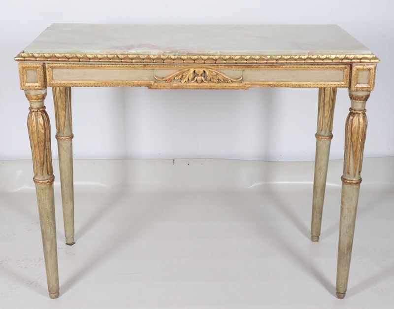 Antica consolle marchigiana Luigi XVI, in legno dorato e laccato verde a motivi di foglie d'acant...