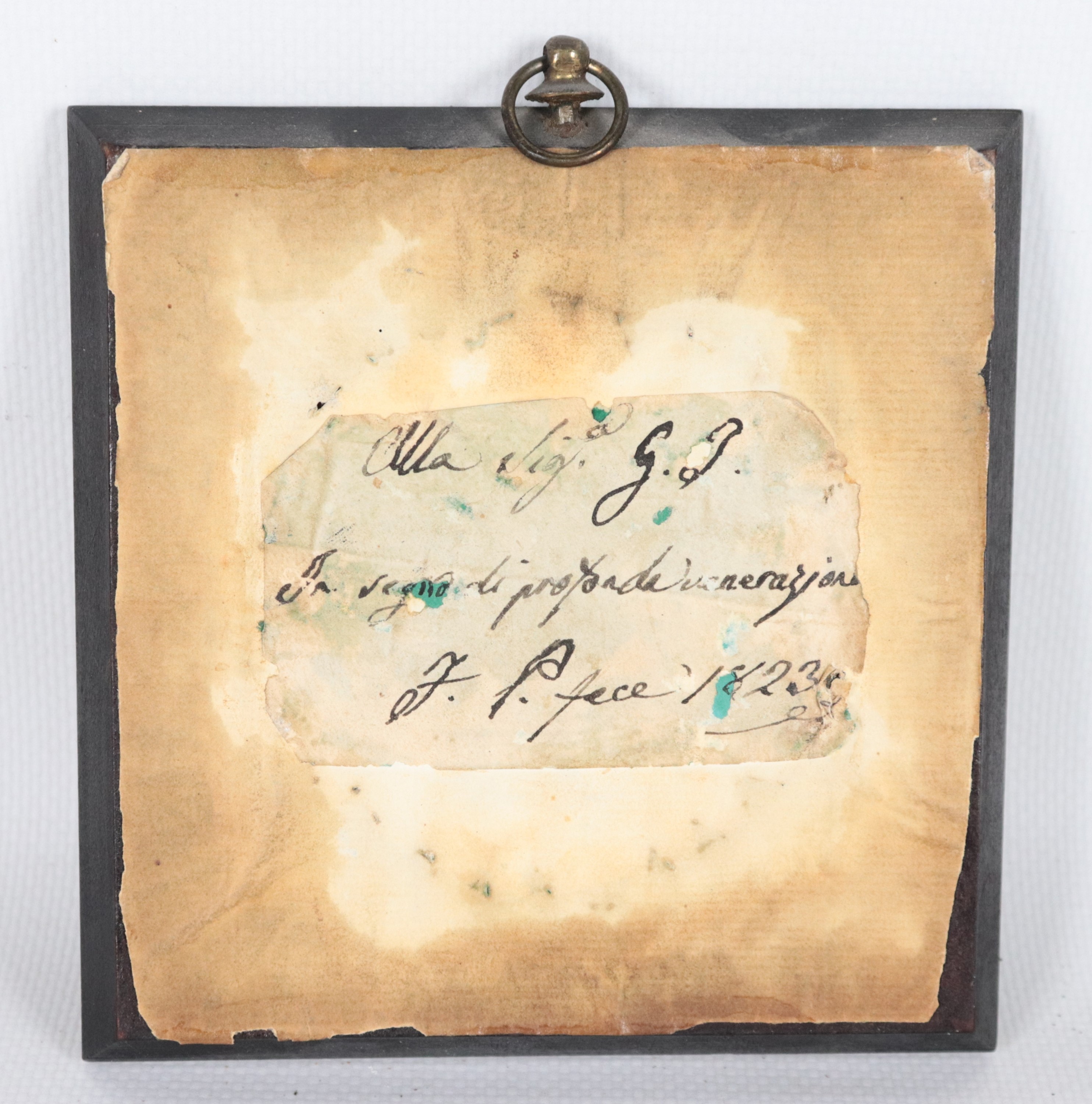 "Profilo di giovane nobildonna", antica miniatura a cera. Siglata e datata sul retro F.P. fece 18...