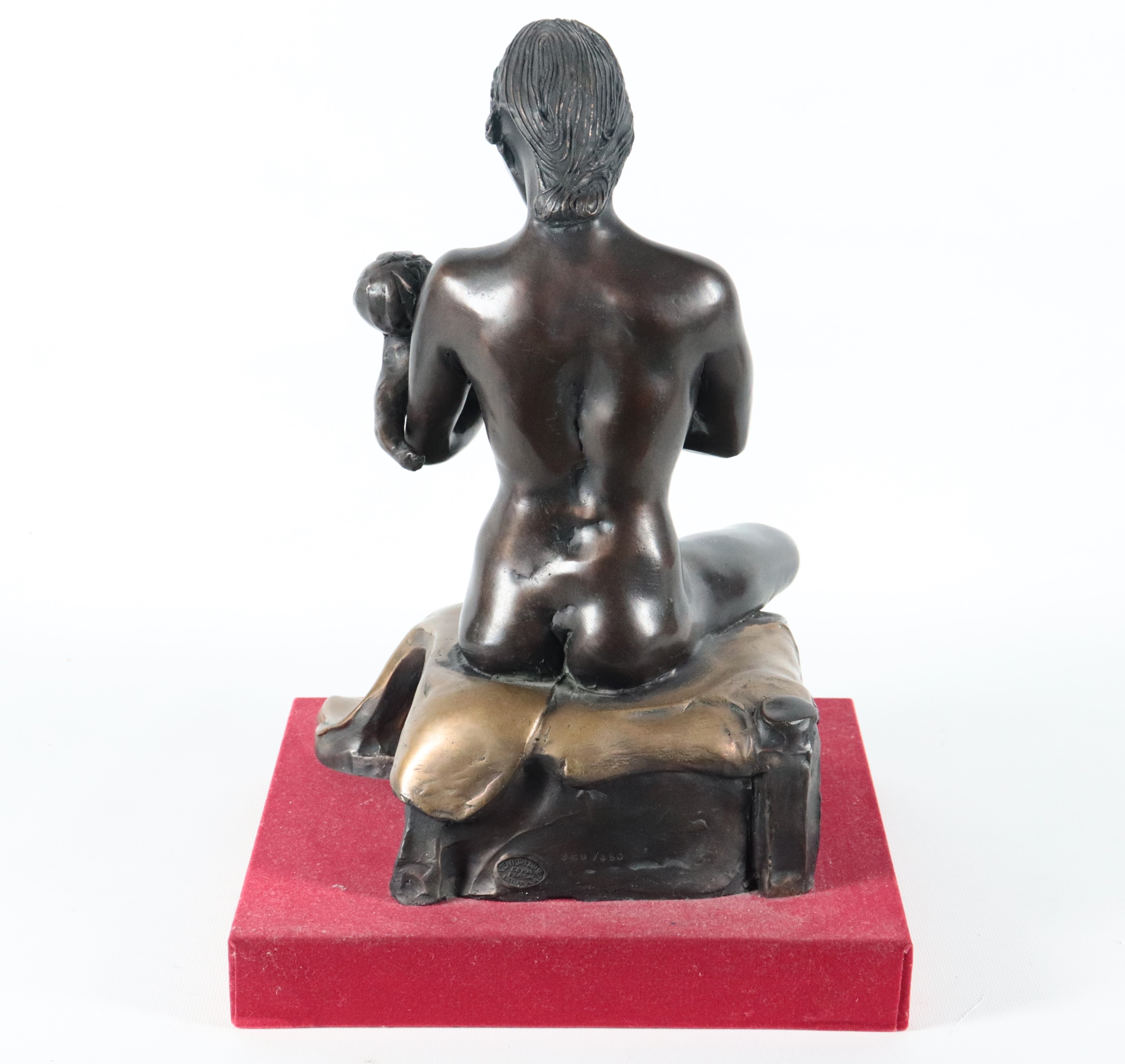 Firmata. "Per Amore", scultura in bronzo multiplo 369/450