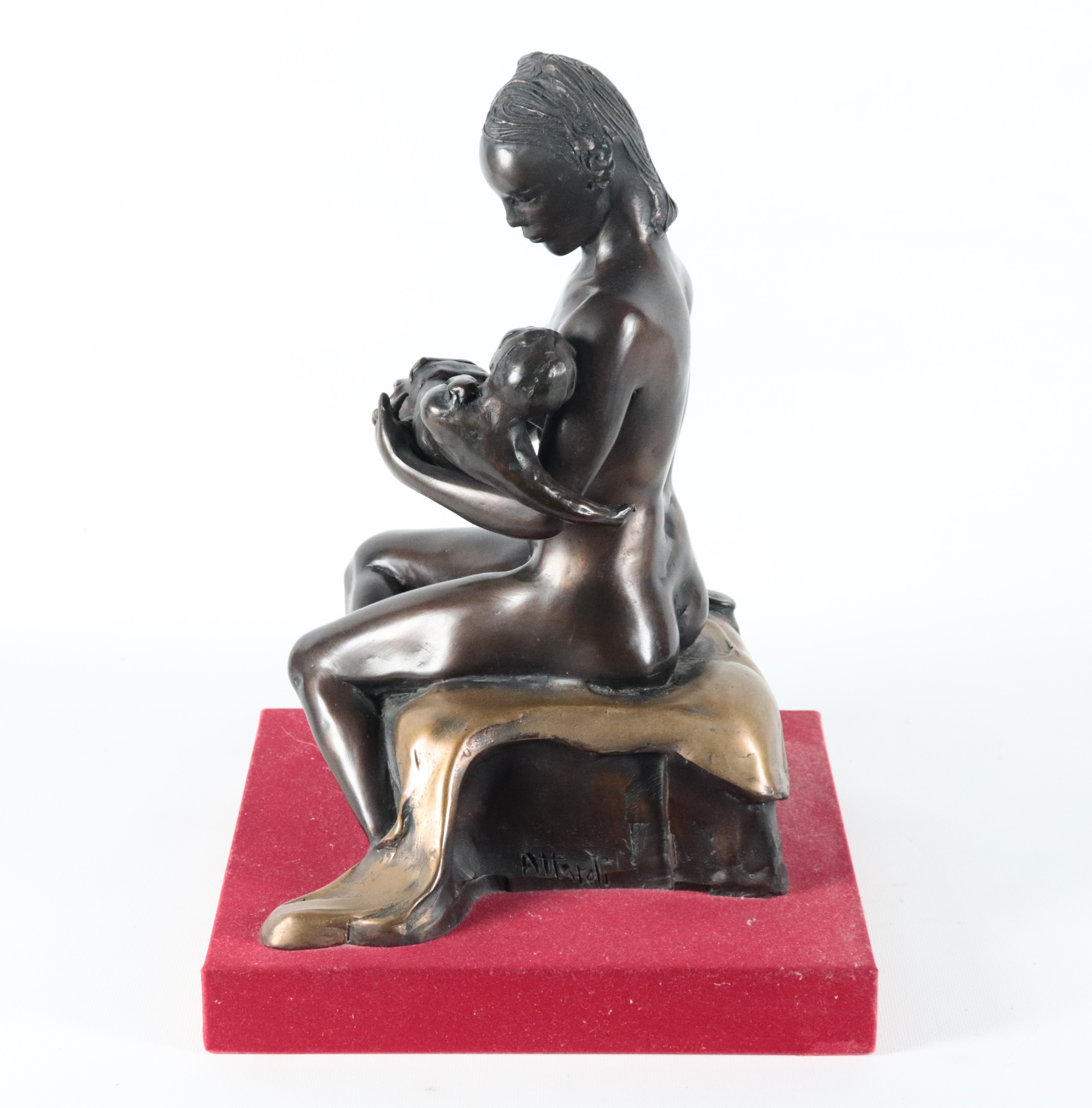 Firmata. "Per Amore", scultura in bronzo multiplo 369/450