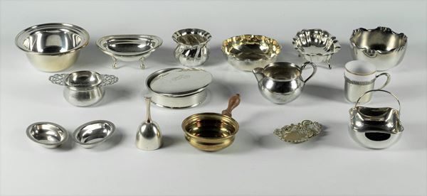 Lot in silver metal