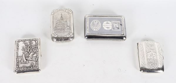 Lotto di quattro antiche tabacchiere in argento cesellato, sbalzato e niellato: una russa con Bolli Mosca 1882, una turca, e due inglesi con Bolli Londra 1789 e Bolli Birmingham 1913, gr. 390