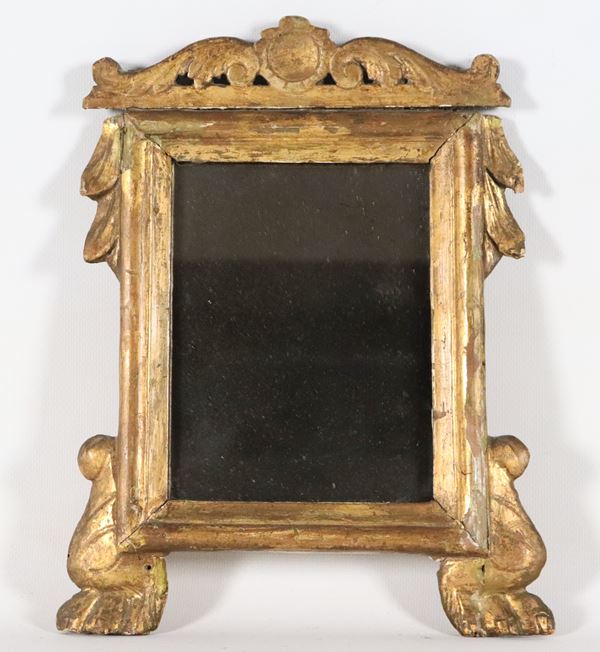 Antica specchierina romana in legno dorato e intagliato, specchio al mercurio