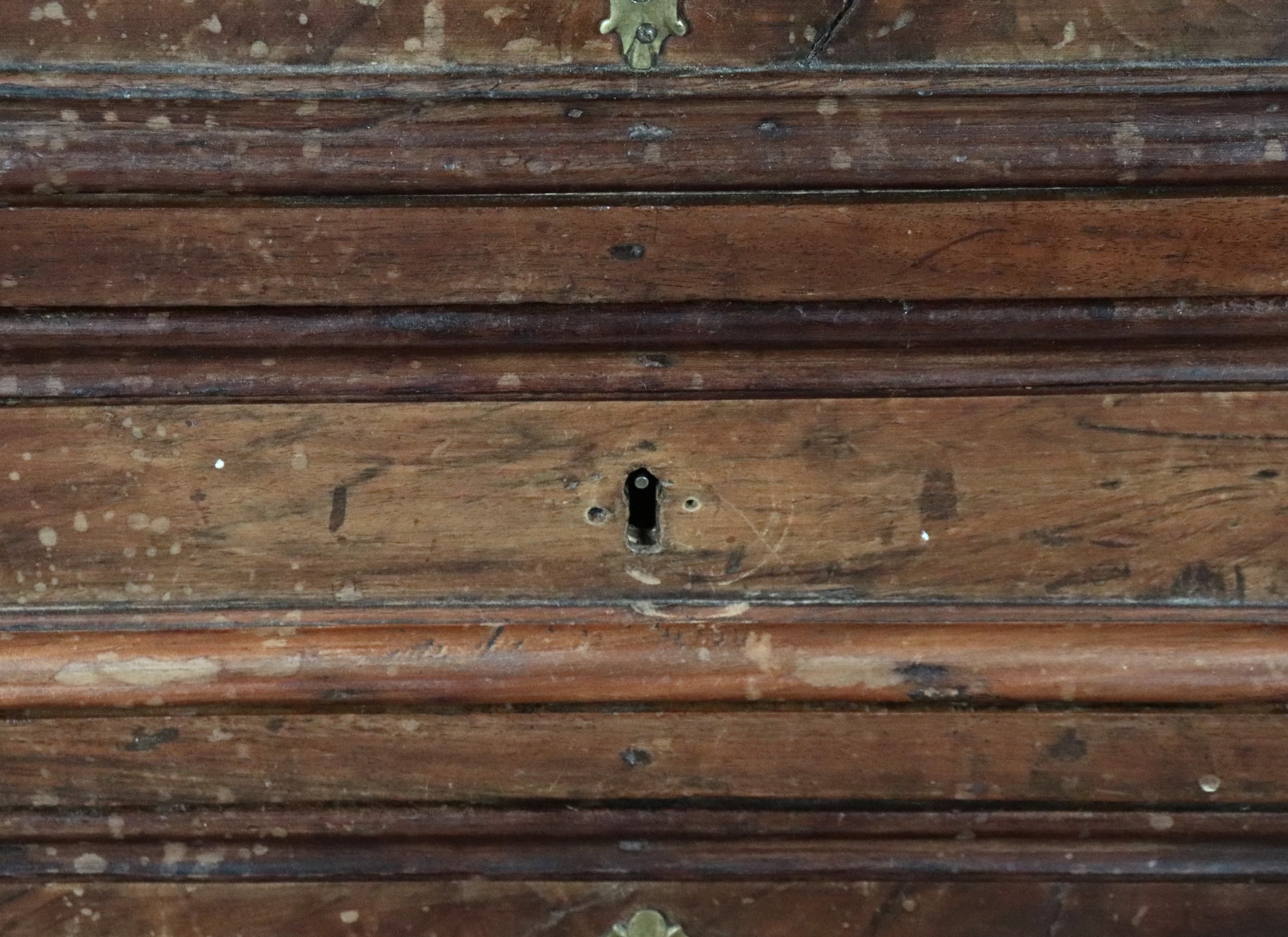 Antico inginocchino romano Luigi XIV in noce