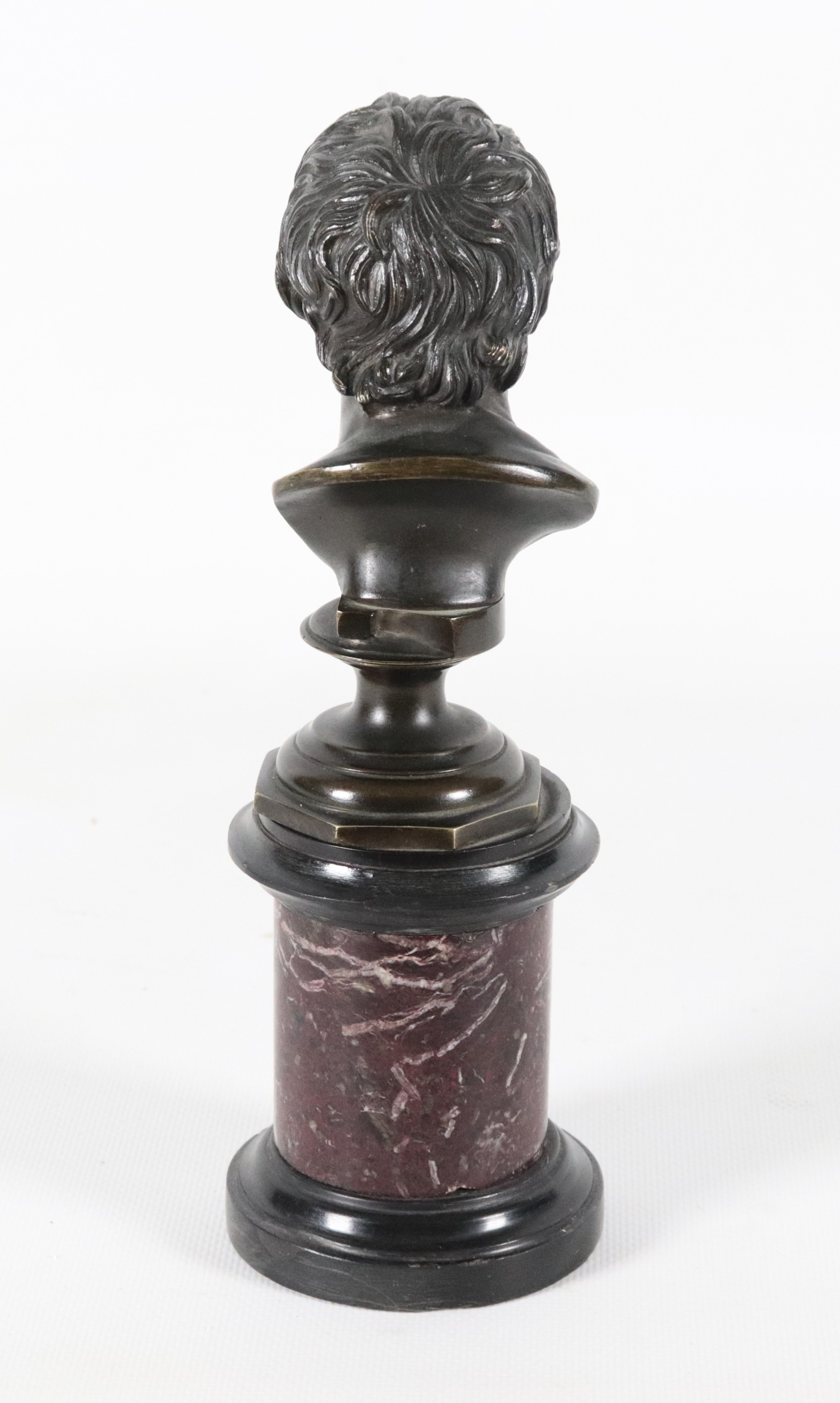 "Seneca", piccolo busto in bronzo sorretto da base a colonna in marmo