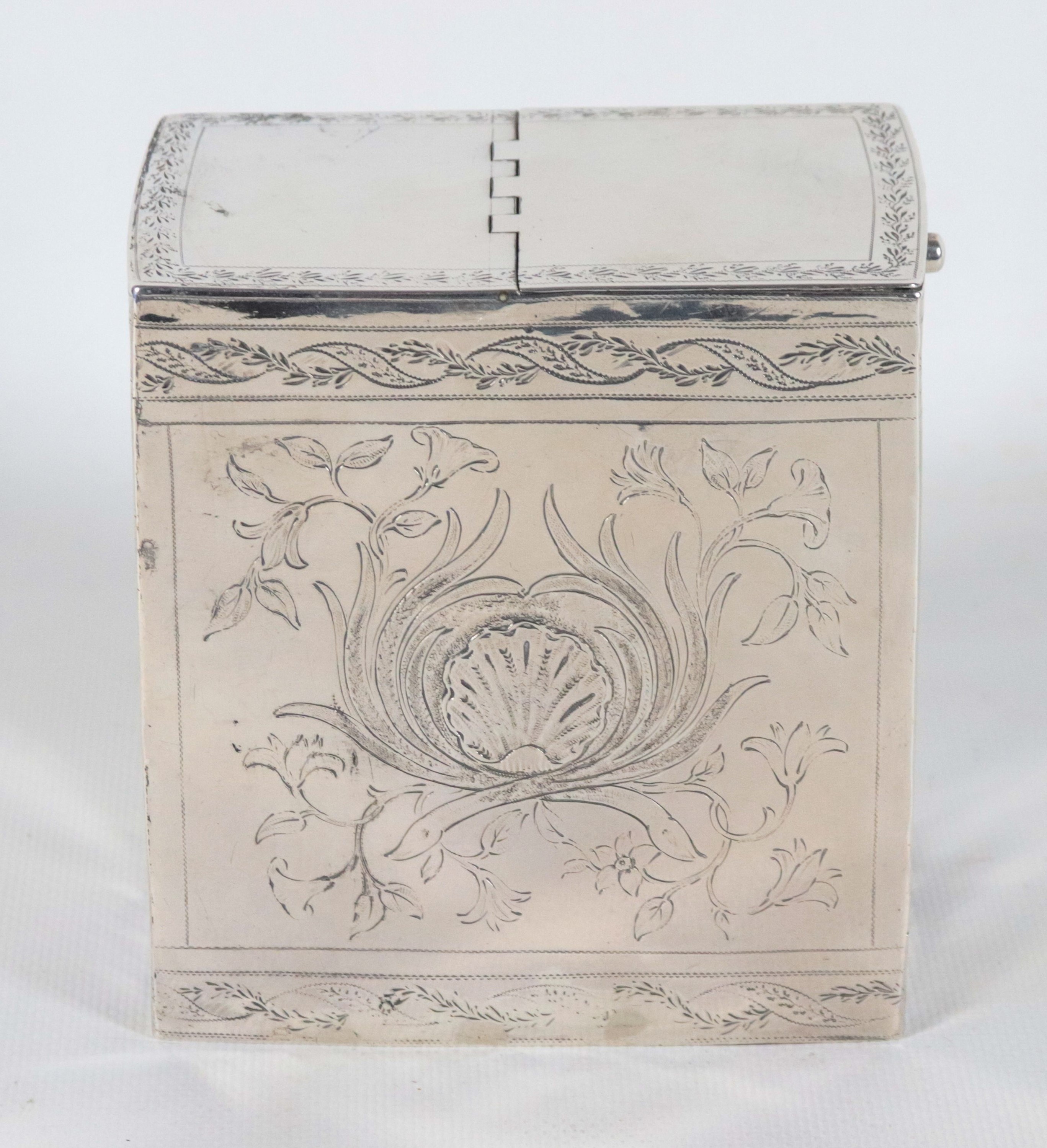 Scatola porta tè Epoca Giorgio III in argento cesellato e sbalzato, gr. 370