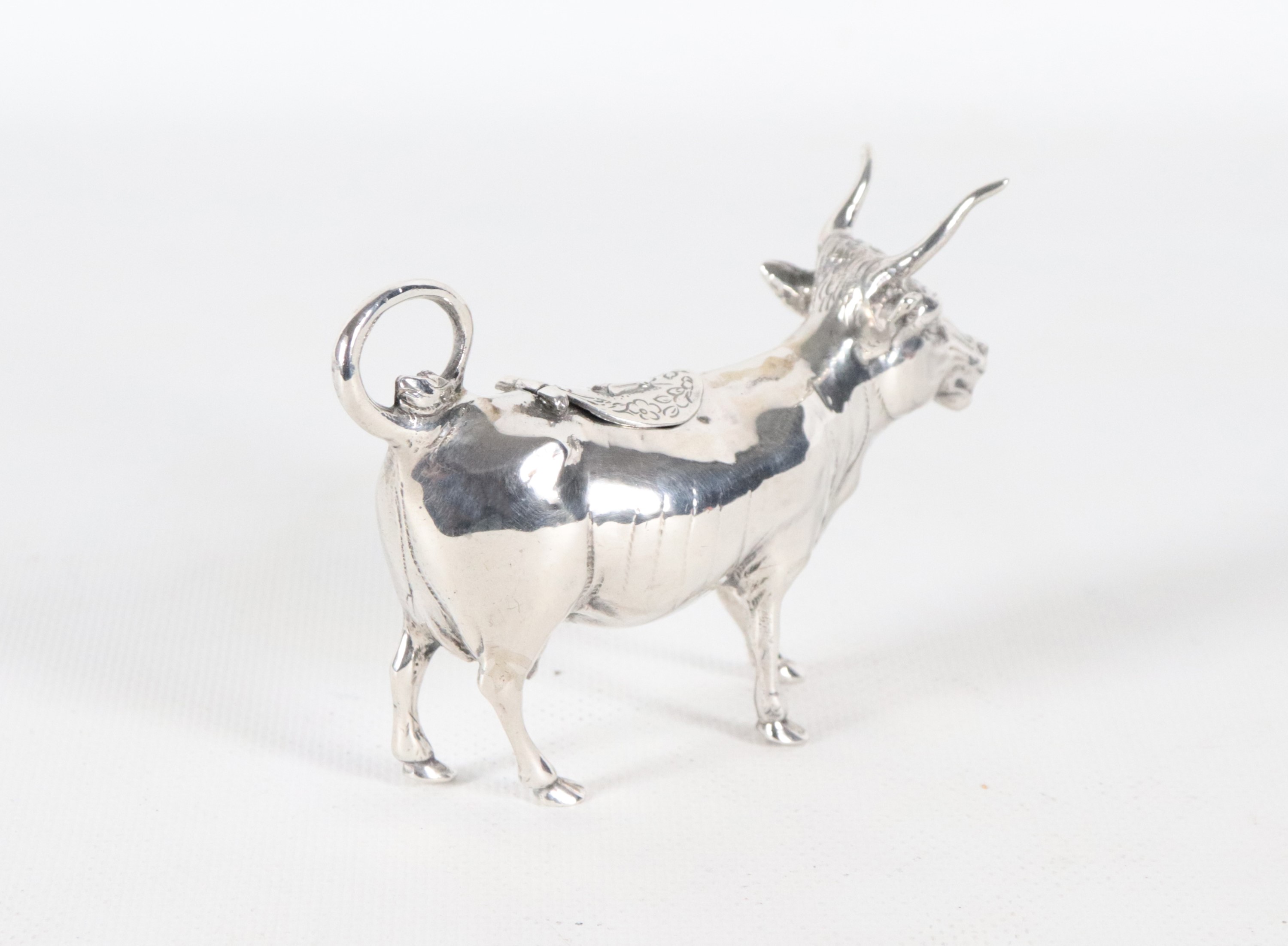 Lattiera in argento Sterling titolo 925 a forma di mucca, gr. 110