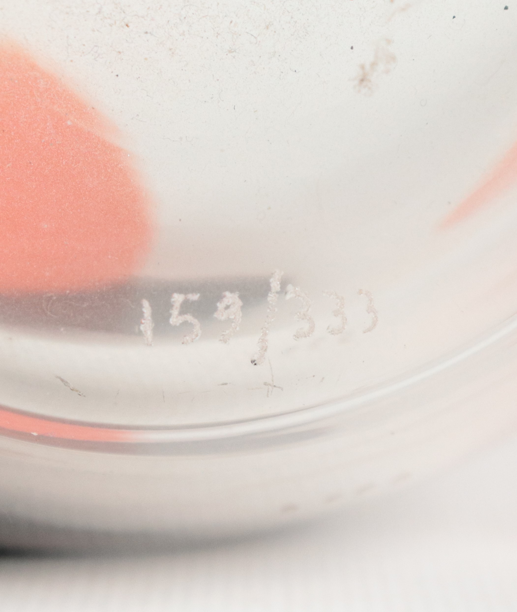 "Olla" vaso in vetro soffiato di Murano decorato con la tecnica a macchie in arancio, bianco e ne...