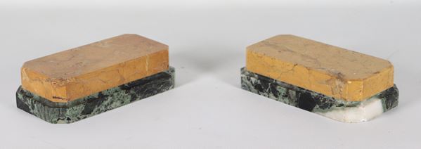 Pair of small rectangular center bases in antique yellow and Alpine green marble