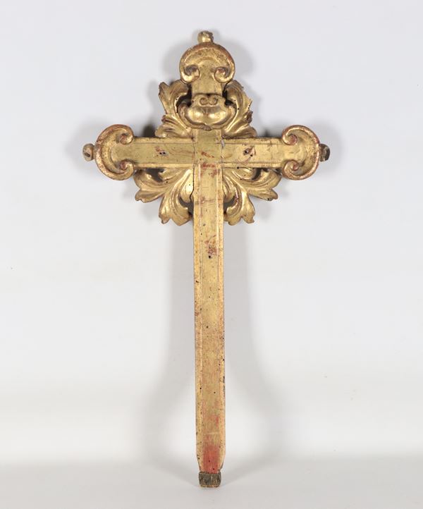 Antique Roman procession cross in gilded wood and carved with Louis XIV motifs