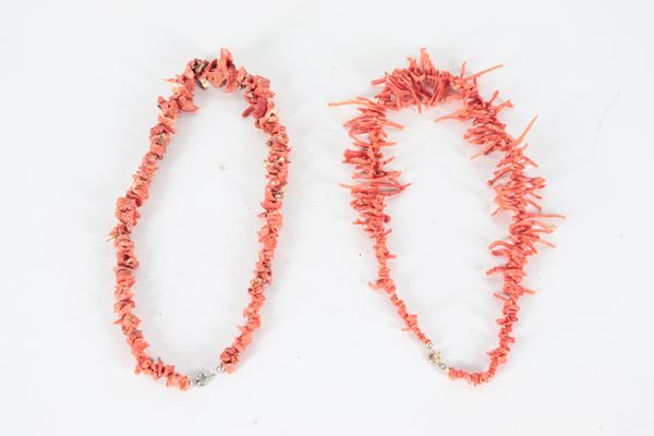 Lot of two red coral necklaces