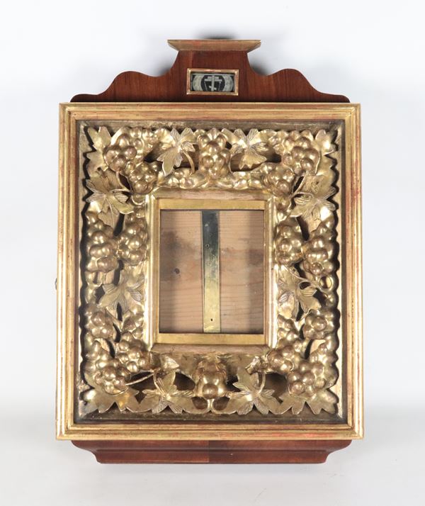 Antique Neapolitan walnut display frame, with a gilded wooden grape decoration inside