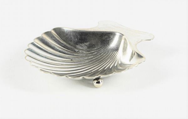 Tiffany signed silver shell