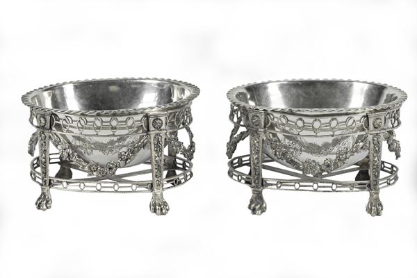 Pair of small silver baskets
