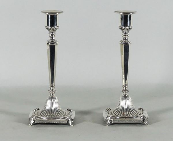 Coppia di Candelieri in argento (Gr. 470)
