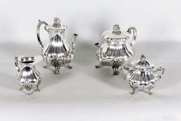 Servizio da t&#232; e caff&#232; in argento (4pz). Gr 1790