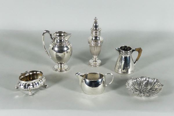 Lot in silver (Gr. 760)