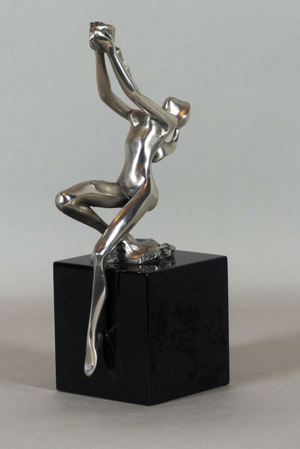Small sculpture &quot;Nude of a woman&quot; coated in silver