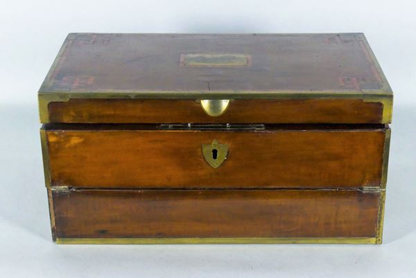 English travel desk, Victorian period, in mahogany