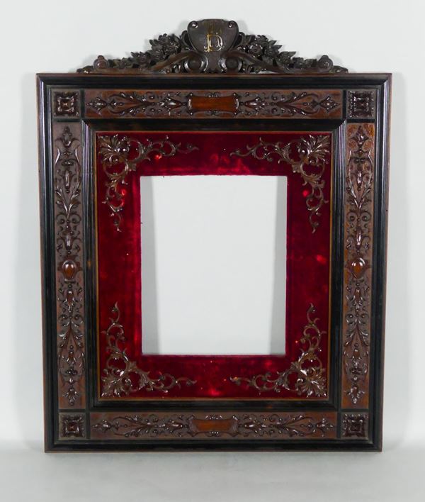 Frame in ebonized wood and walnut