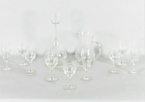 Servizio di bicchieri in cristallo con fiori incisi (38 pz)