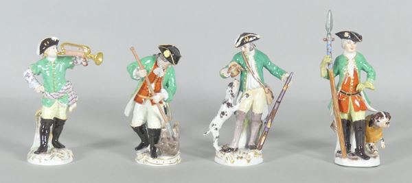 Quattro piccole sculture &quot;Cacciatori&quot; in porcellana Meissen
