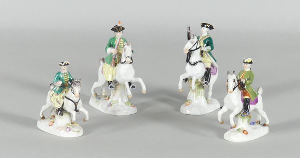 Four figurines &quot;Hunters on horseback&quot; in polychrome Meissen porcelain