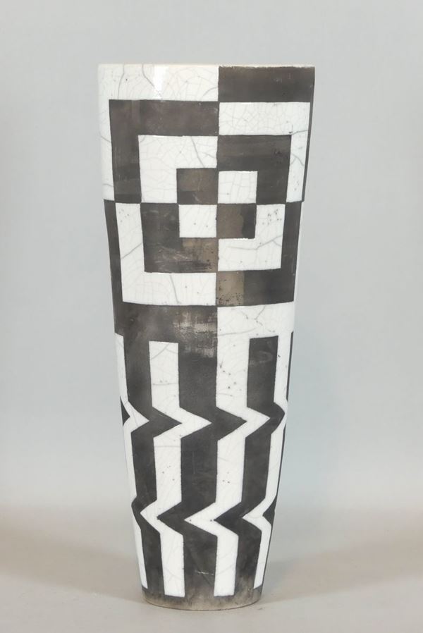 Vaso Anni &#39;60 in ceramica a disegni geometrici