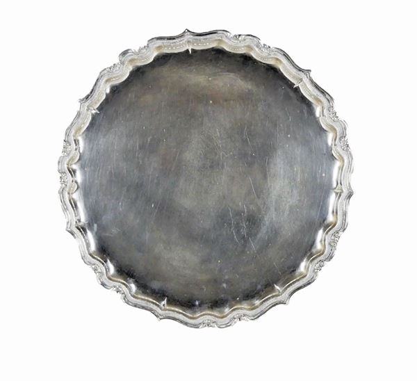 Round plate in silver. Gr. 630
