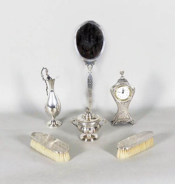 Lot in chiseled silver (6 pcs)