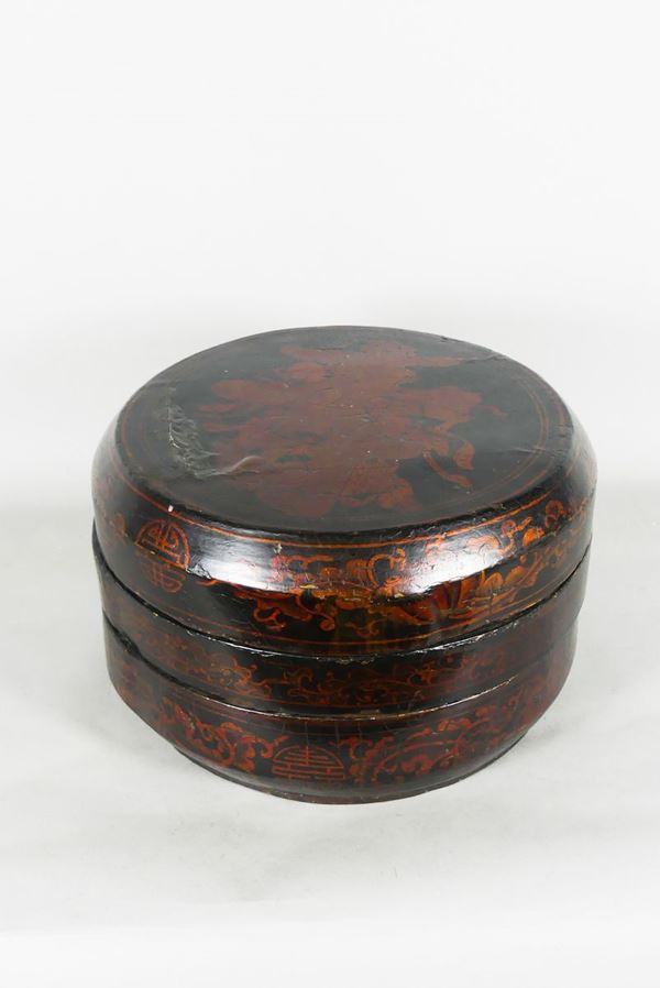 Black lacquered Chinese lunch box