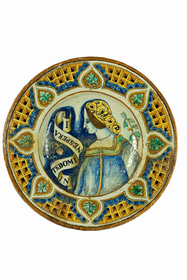 Piatto da parata in maiolica smaltata Deruta 