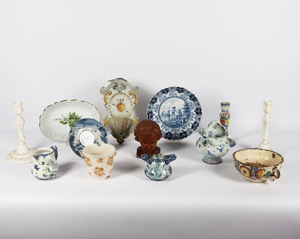 Lotto in porcellana e ceramica (27 pz)