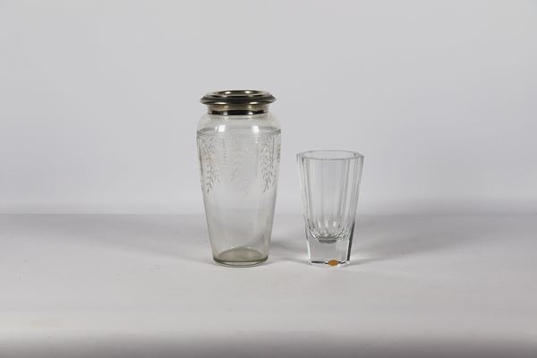 Lot of two crystal vases