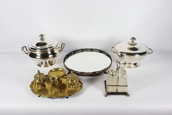 Lotto in metallo argentato e dorato (9 pz)  - Asta Asta a Tempo - Antiquariato, Arredamenti, Dipinti dal XVII al XX Secolo, Argenti, Porcellane varie Meissen e Ginori, Icone, Bronzi, Miscellanea - Gelardini Aste Casa d'Aste Roma