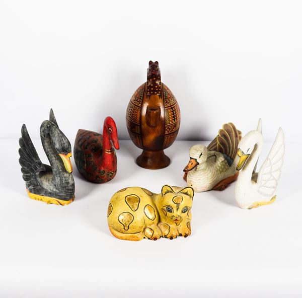 Lotto in legno laccato e ceramica (6 pz)