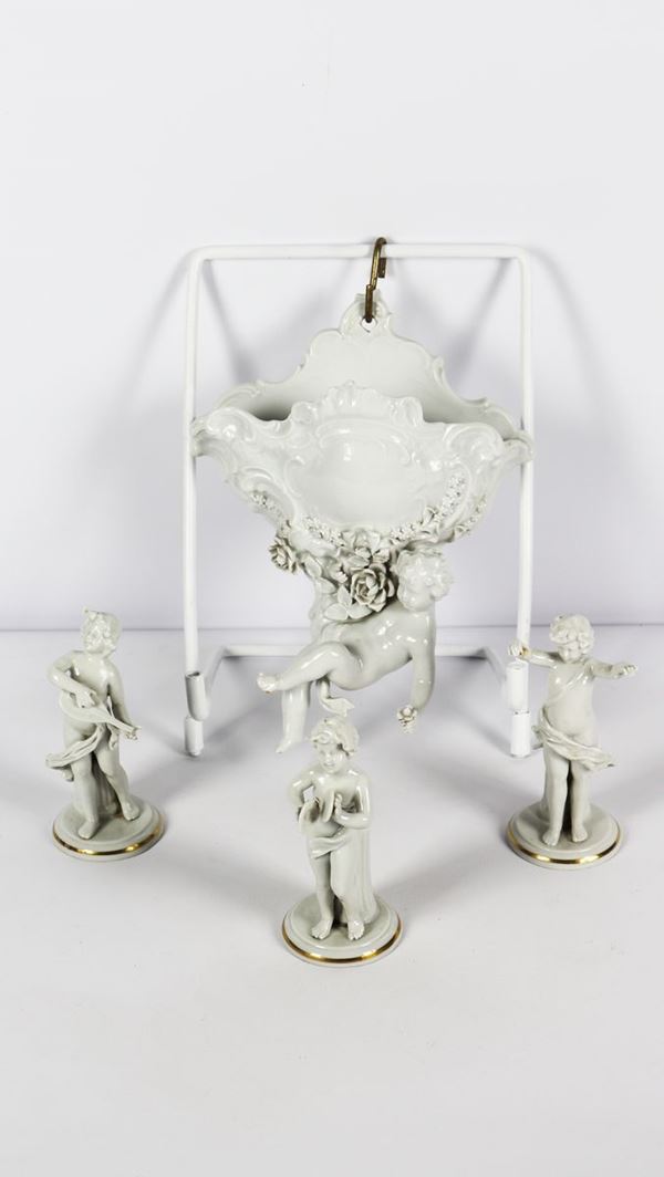 Lot in Capodimonte white porcelain (4 pcs)