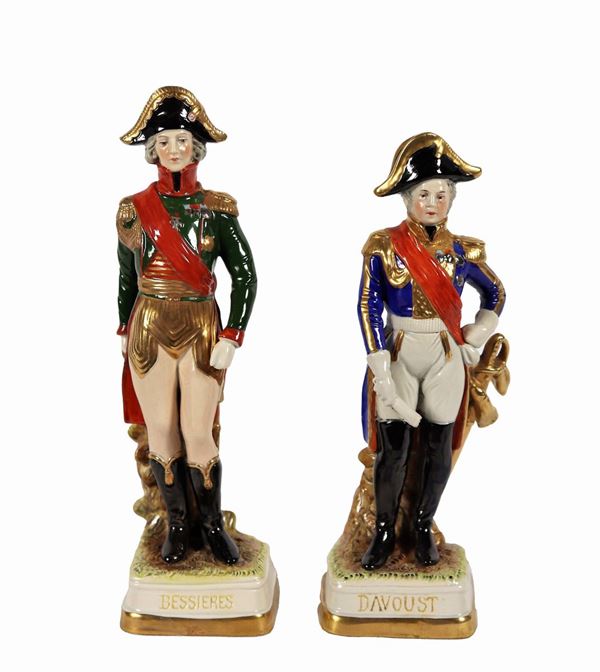 Pair of &quot;Officers&quot; figurines in Capodimonte polychrome porcelain