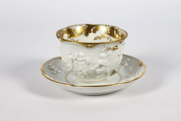 Tazza con piatto in porcellana bianca e oro Ginori