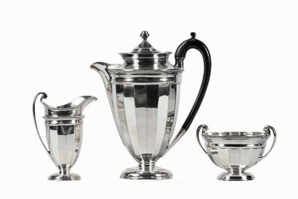 Servizio da caff&#232; in sheffield   (Inghilterra Fine XIX Secolo)  - Asta Asta a Tempo - Arredi, Dipinti, Argenti e Oggetti d'Arte. - Gelardini Aste Casa d'Aste Roma