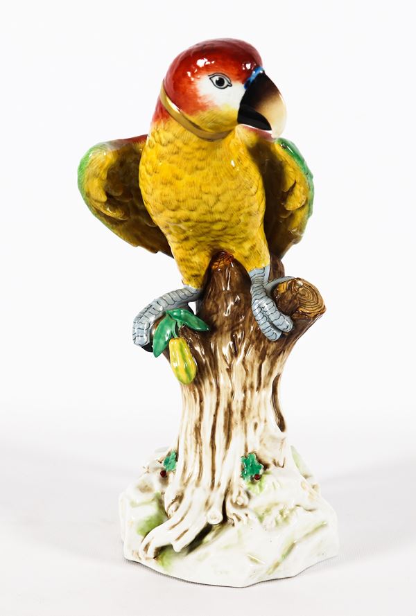 &quot;Parrot on a tree trunk&quot; sculpture in porcelain